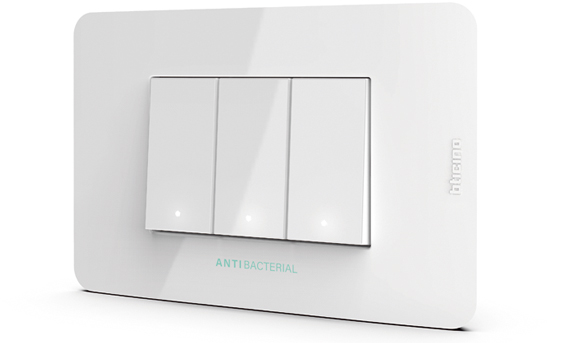 Devices with antibacterial properties