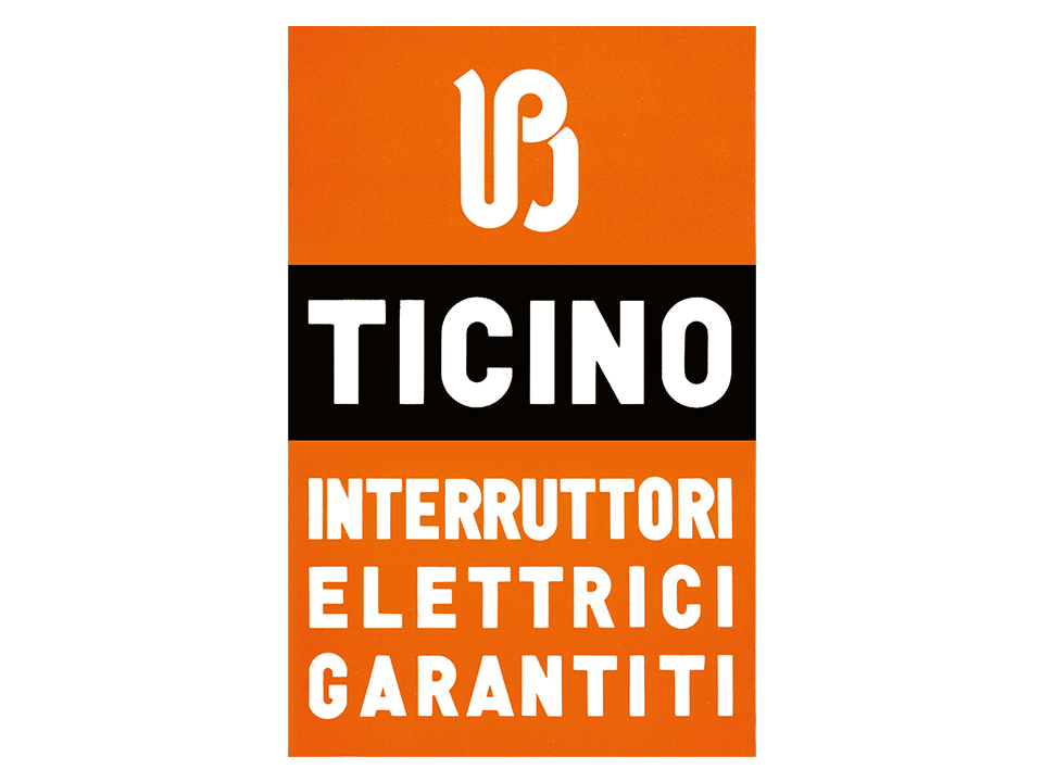 Evolution of the logo with the rectangular orange background.